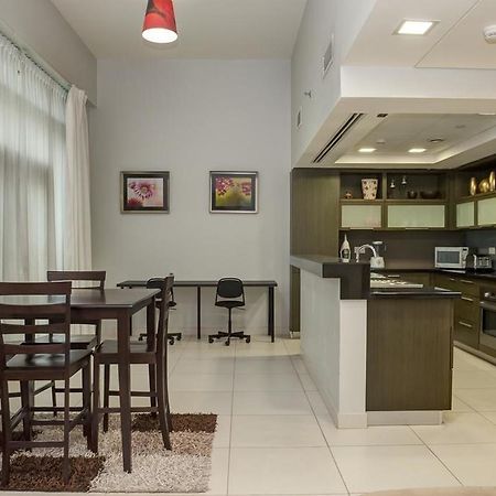 The Lofts By Deluxe Holiday Homes Dubai Buitenkant foto
