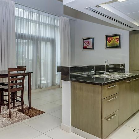 The Lofts By Deluxe Holiday Homes Dubai Buitenkant foto